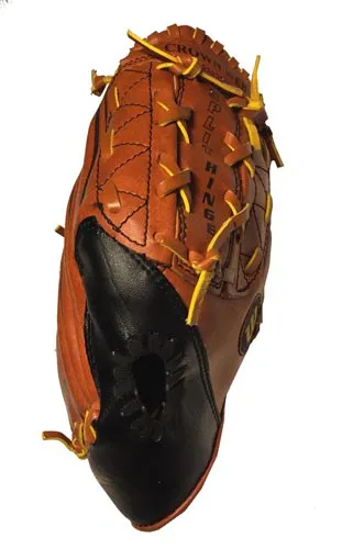 10" Wilson Baseball Glove (Right-Handed Throw)