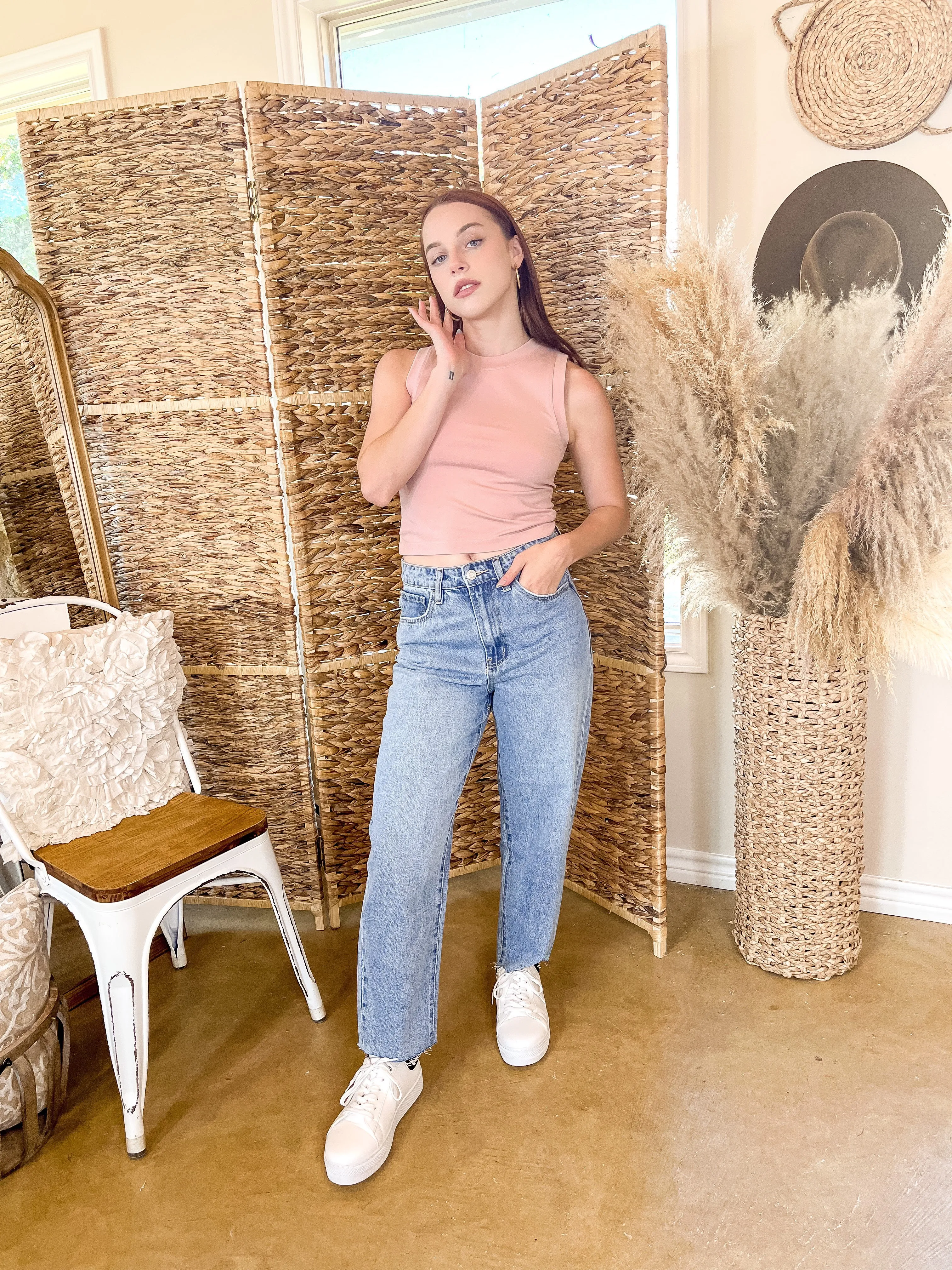 Chill Date High Cropped Muscle Tank Top in Pale Pink
