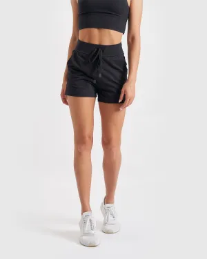 Core Trainer Lara Active Walk Shorts Black