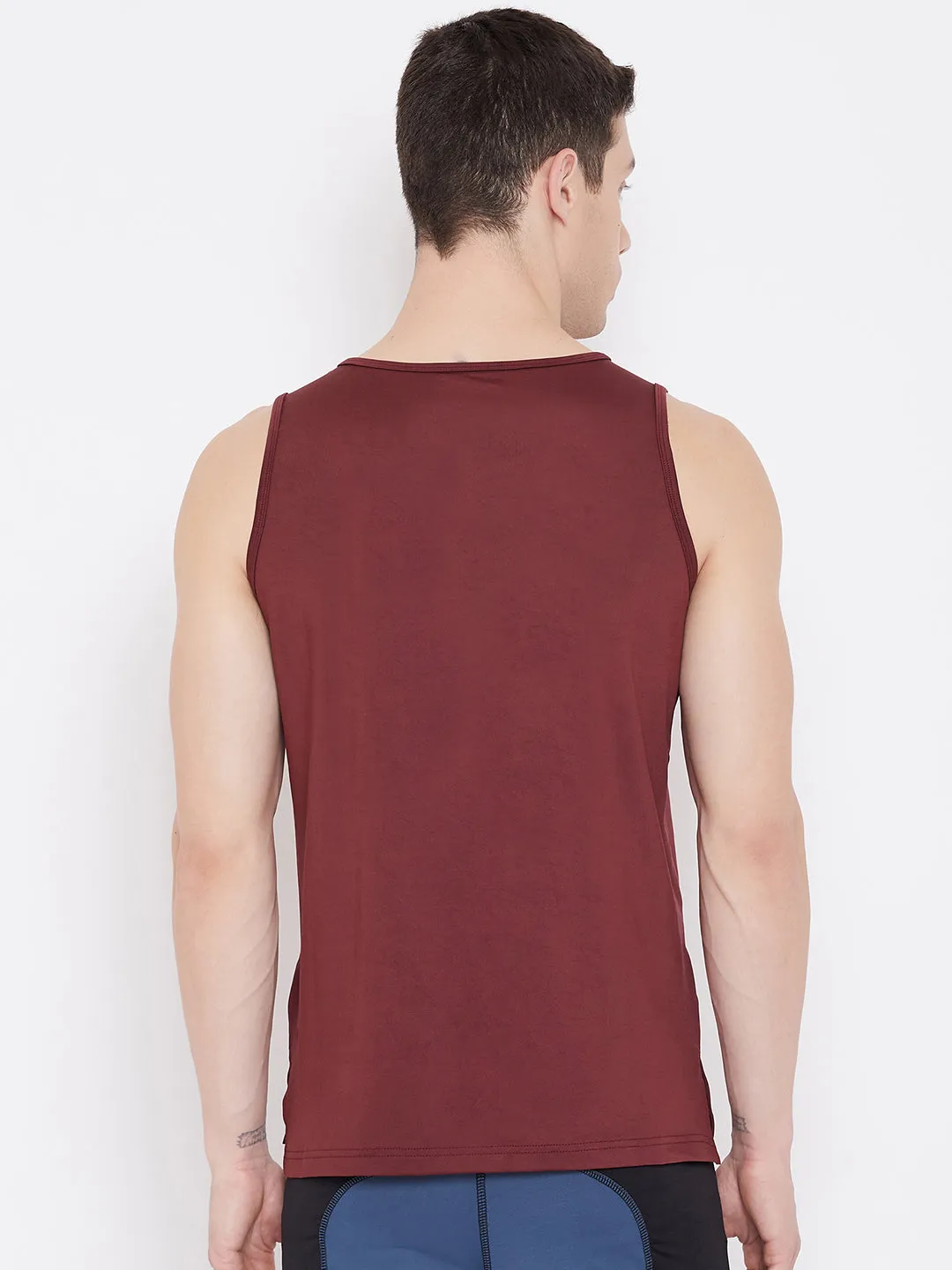 JUMP USA Men Maroon Solid Round Neck Sports T-shirt