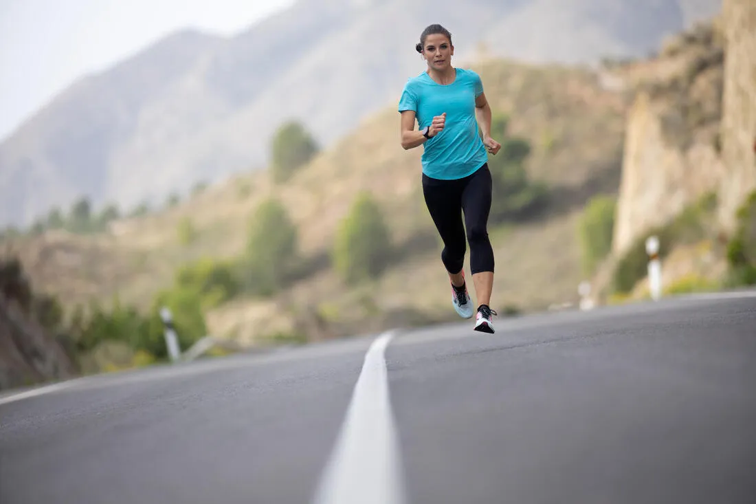 Women's Seamless Running& Trail Running T-Shirt-KIPRUN Run 500 Comfort